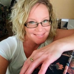 Meet your Posher, Carrie